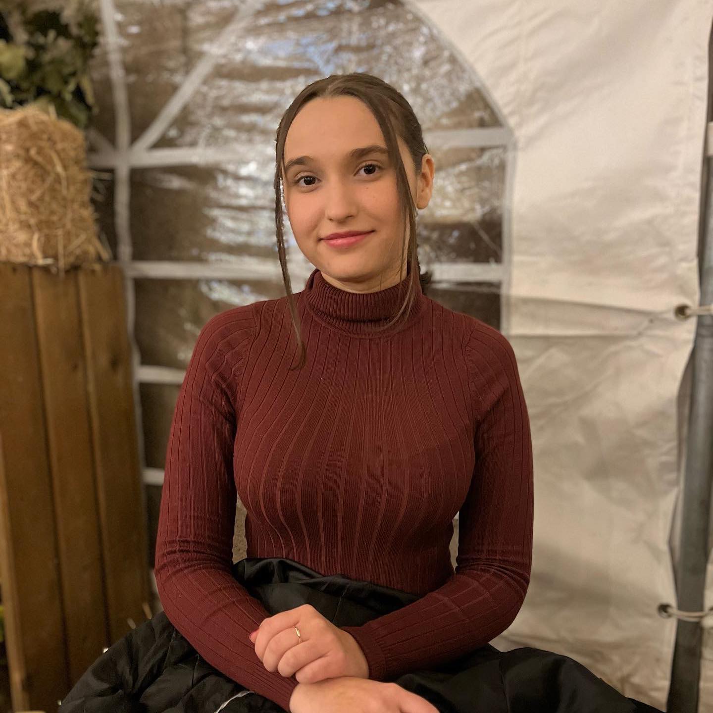 April - Content Writer